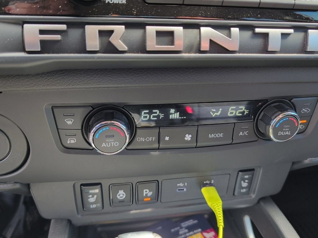 2025 Nissan Frontier SV
