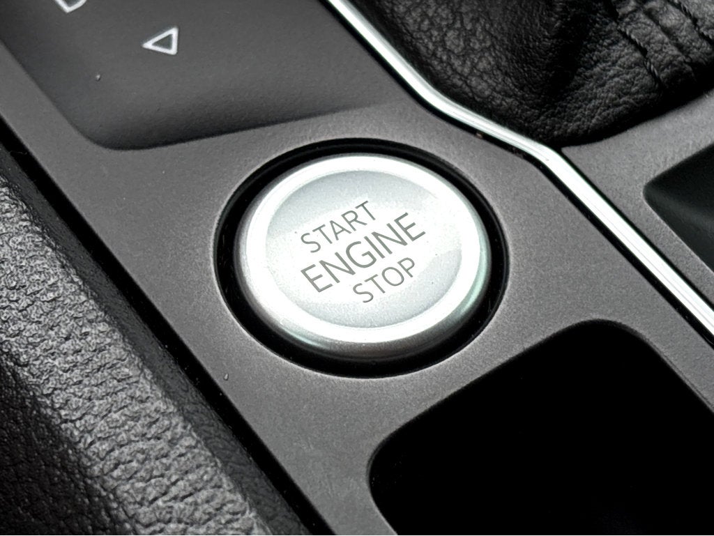 2020 Volkswagen Atlas Cross Sport 3.6L V6 SE w/Technology