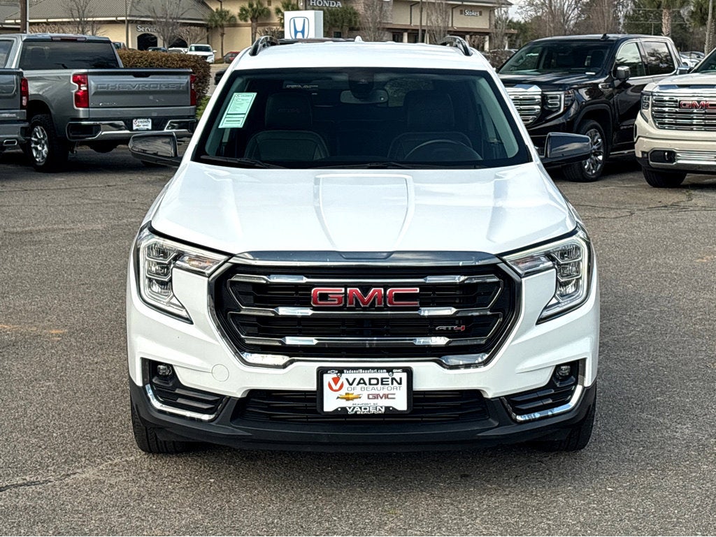 2023 GMC Terrain AT4