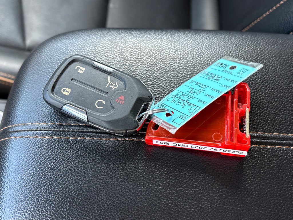 2023 GMC Terrain AT4