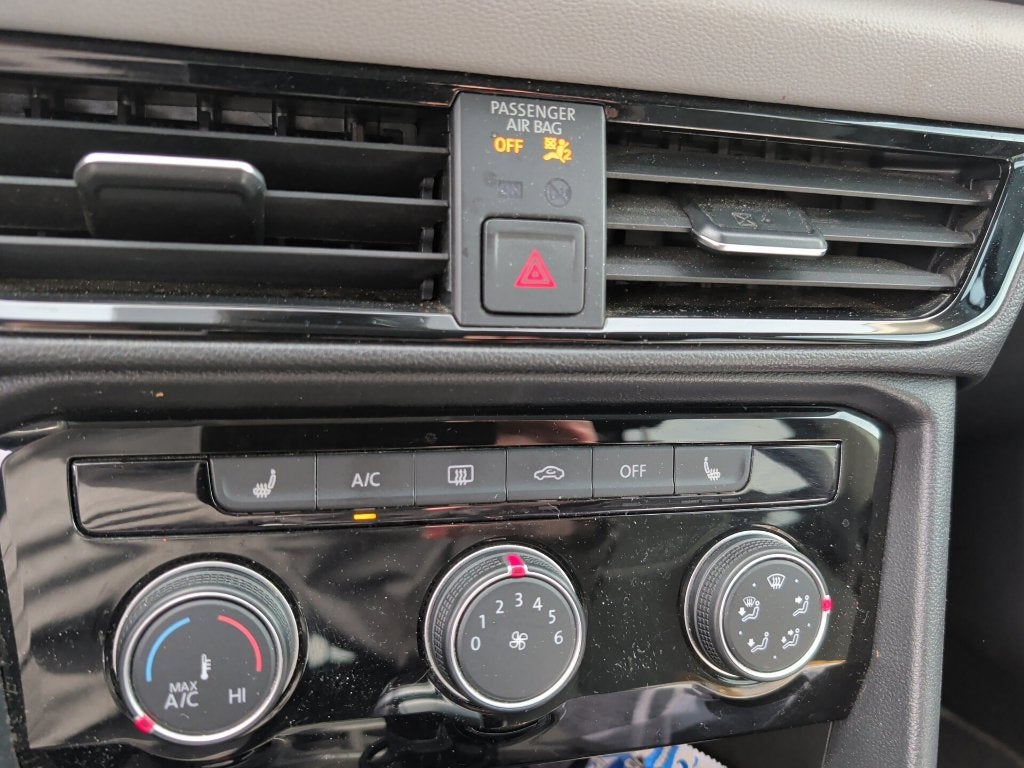 2023 Volkswagen Taos SE