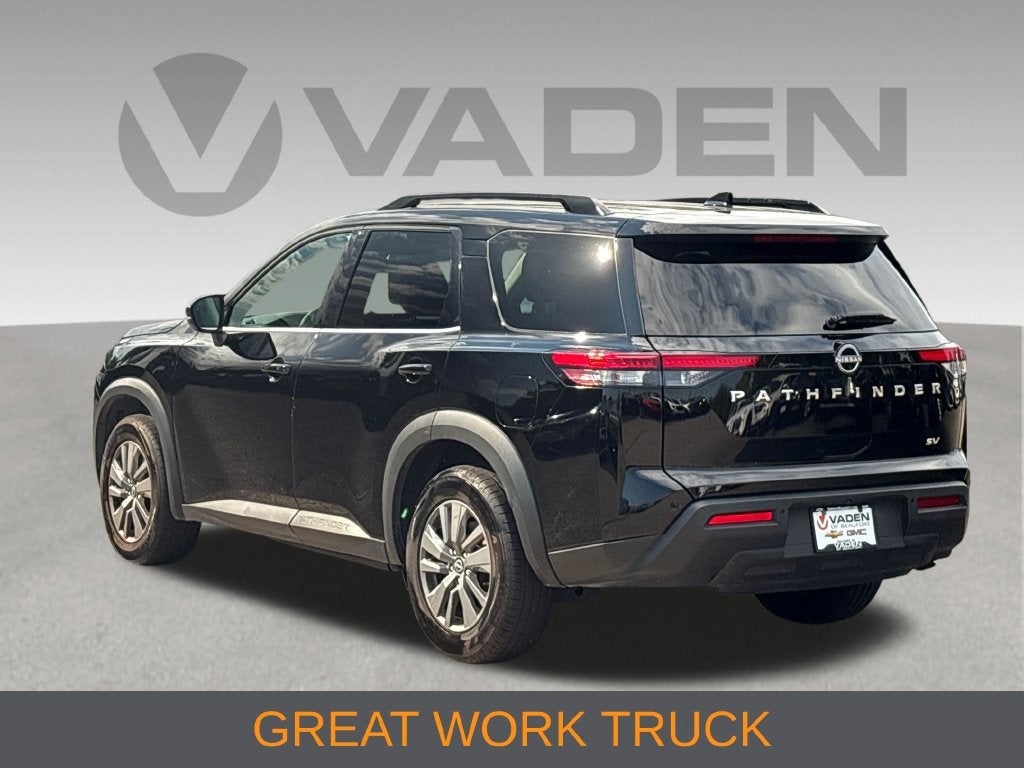 2024 Nissan Pathfinder SV
