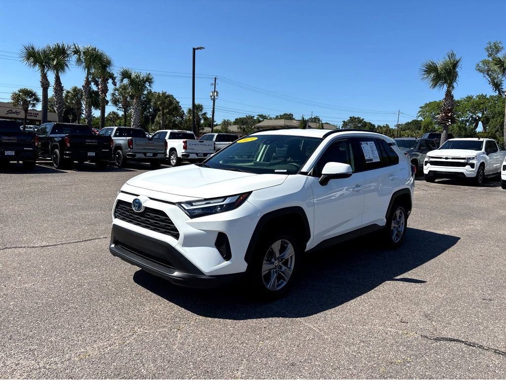 2023 Toyota RAV4 Hybrid XLE