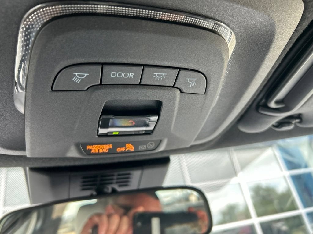 2023 Toyota Corolla Hatchback SE