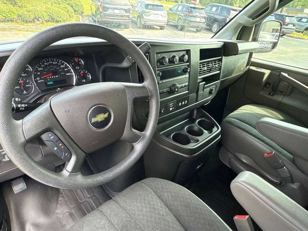2024 Chevrolet Express Cargo 2500 WT