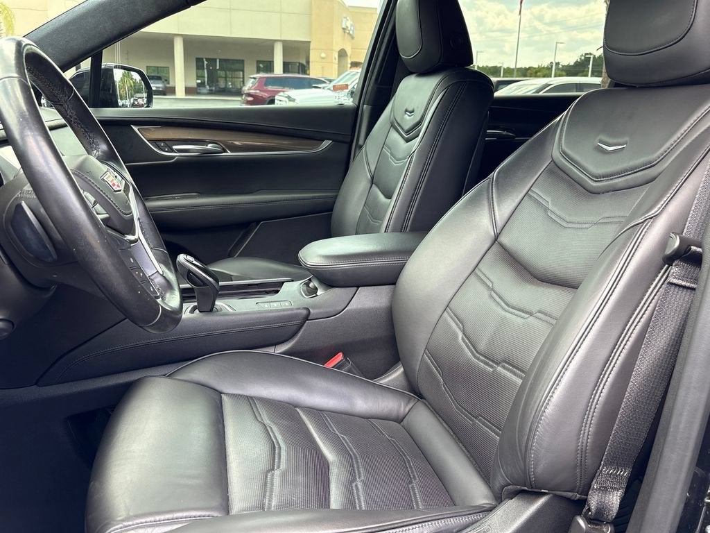 2019 Cadillac XT5 Platinum AWD