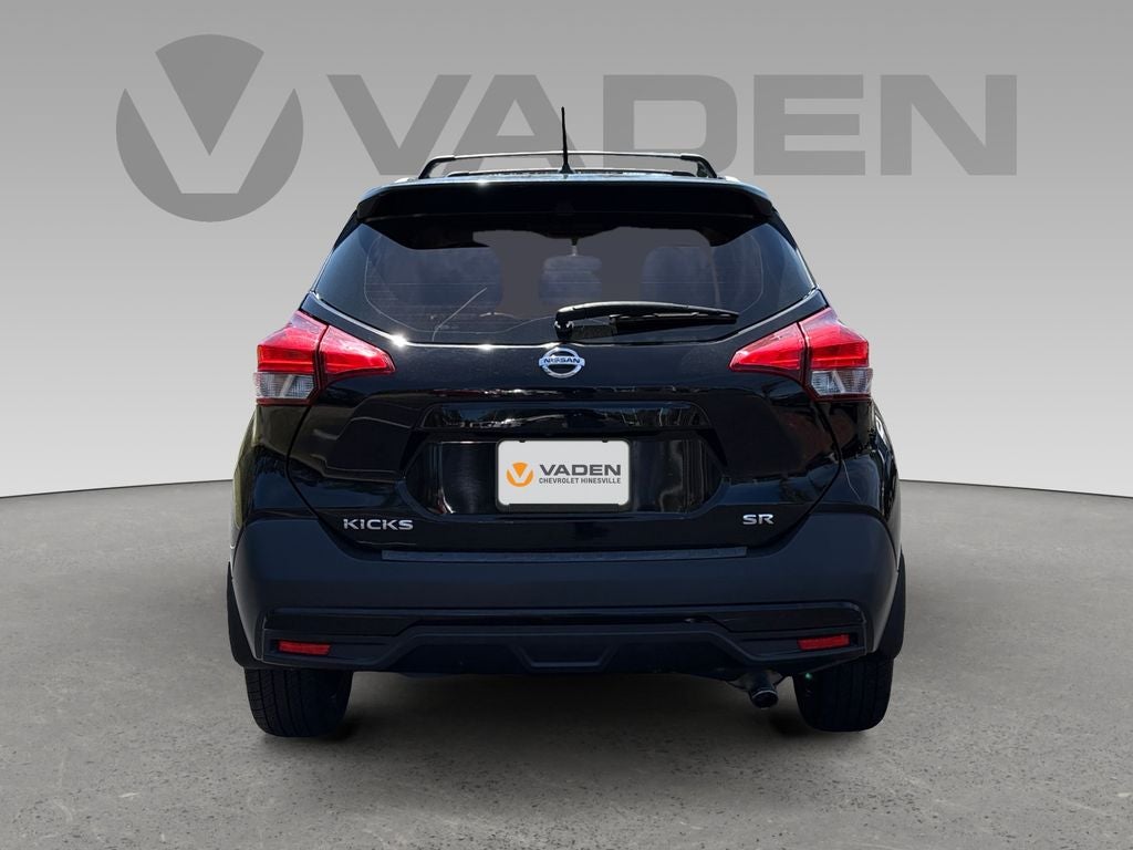 2019 Nissan Kicks SR