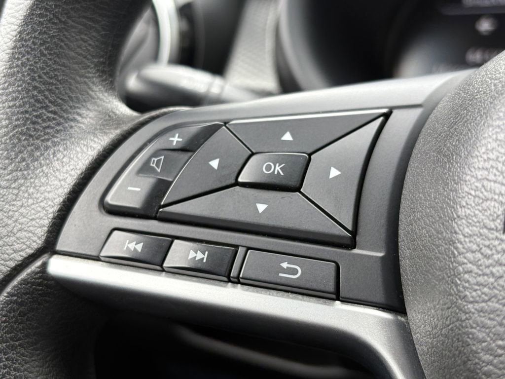 2022 Nissan Kicks SV