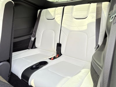 2025 Tesla Model Y Long Range