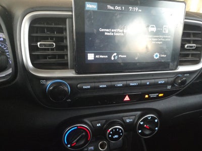 2022 Hyundai Venue SE