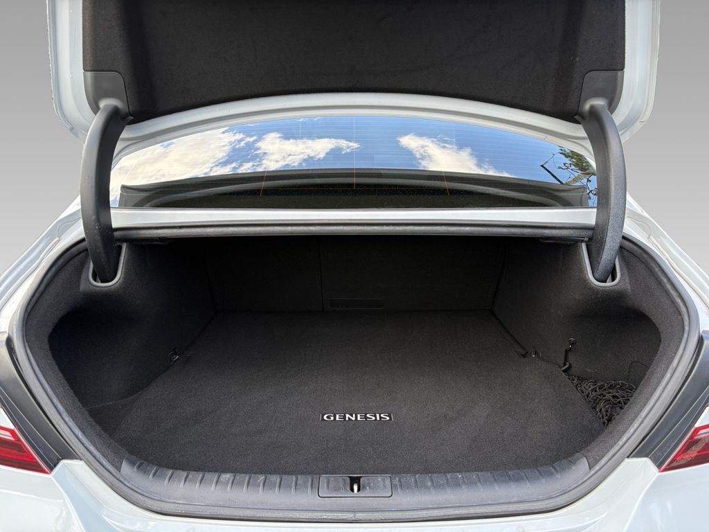 2022 Genesis G70 2.0T