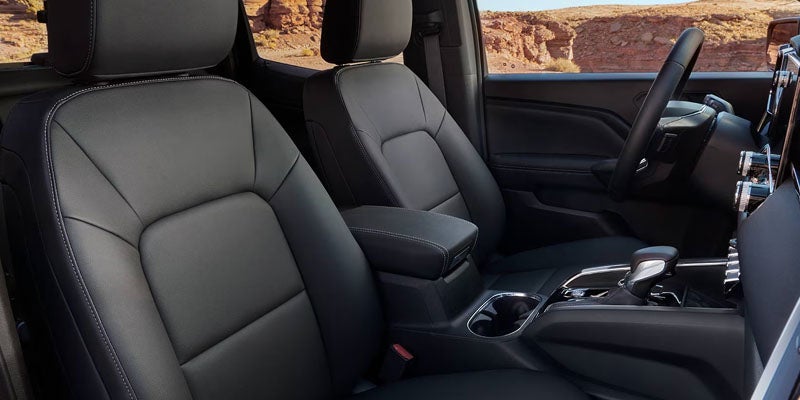 Cockpit space in 2026 GMC Canyon